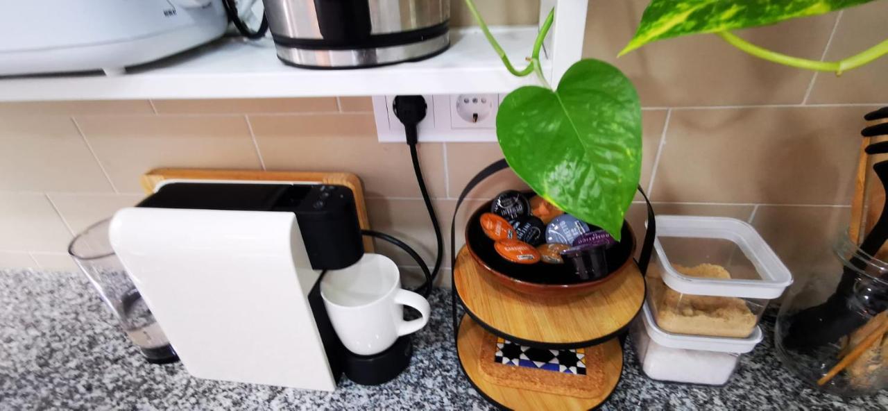 Appartamento Quarto Duplo Com Kitchenette, Wc E Patio Privativo Corroios Esterno foto