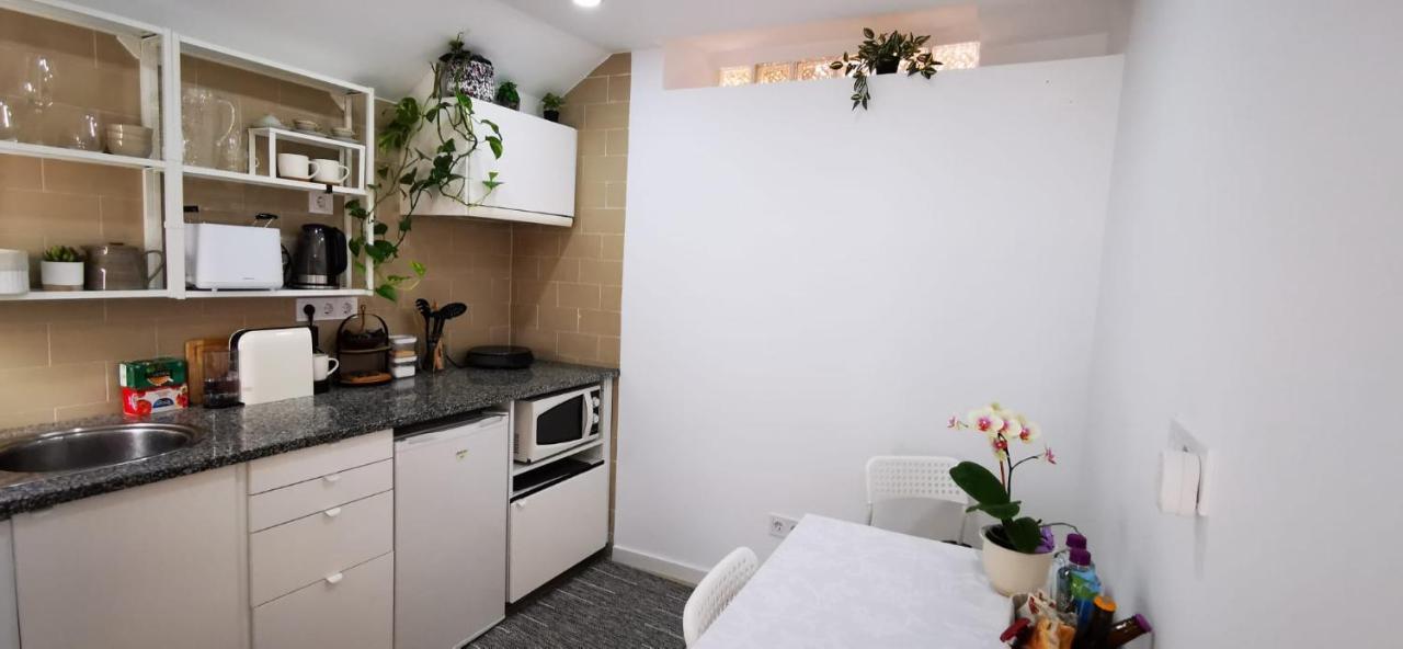 Appartamento Quarto Duplo Com Kitchenette, Wc E Patio Privativo Corroios Esterno foto
